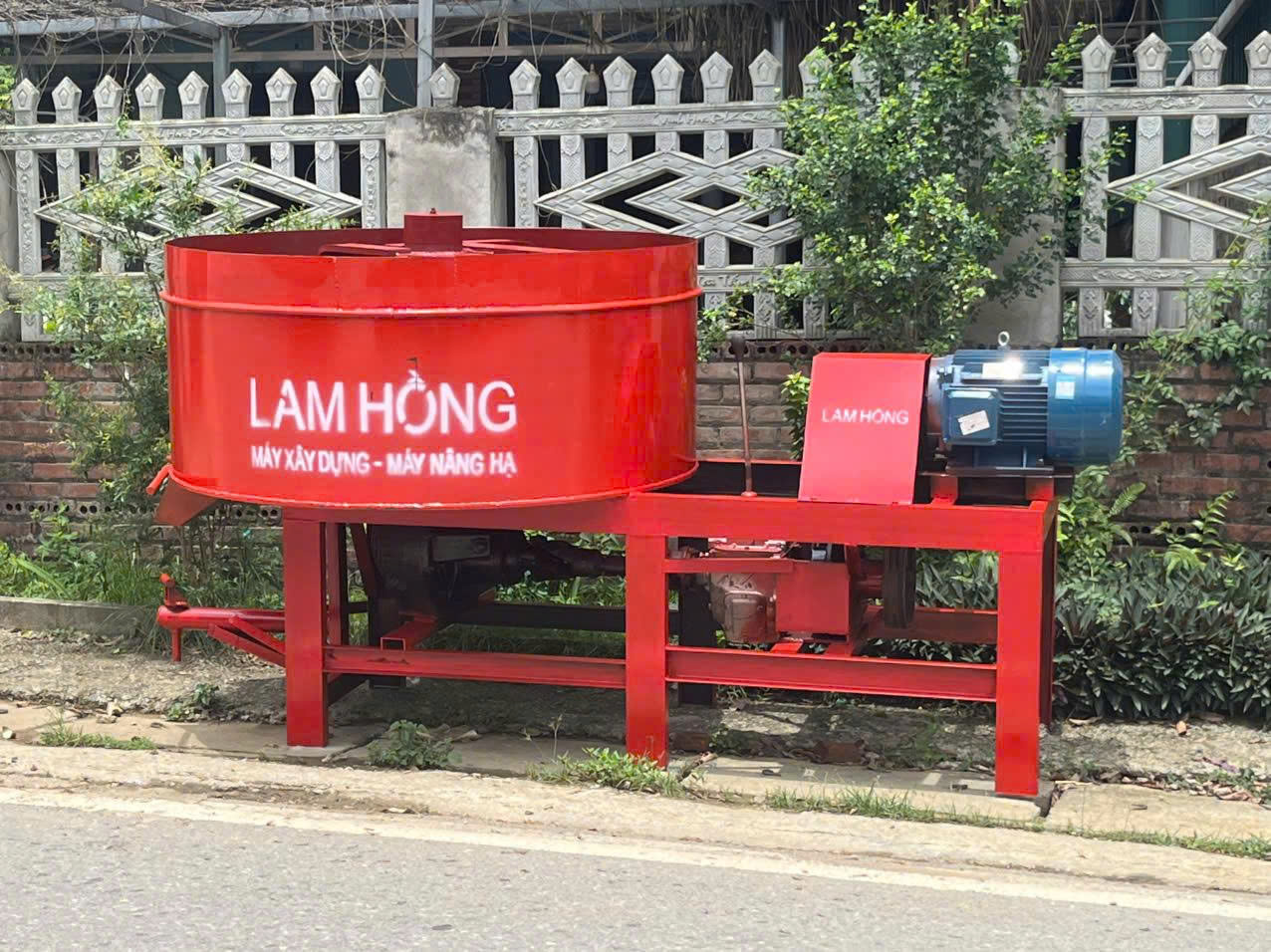 Máy trộn Bê Tông Lam Hồng